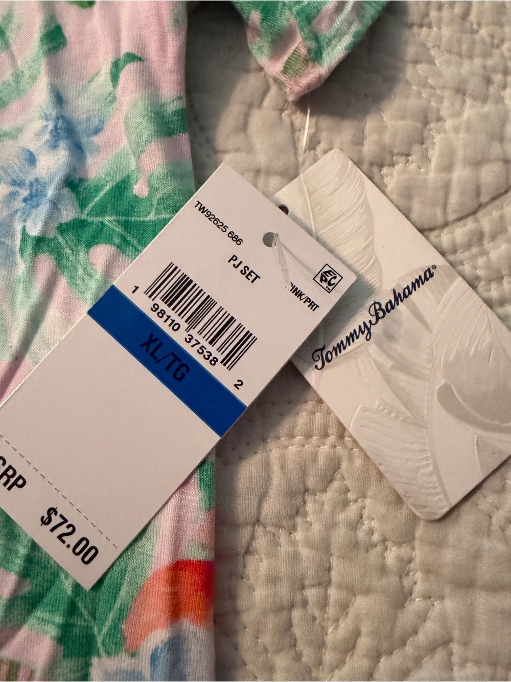 Tommy Bahama 2puece Pajama set.  Never Worn.  Size XL - Picture 4 of 4